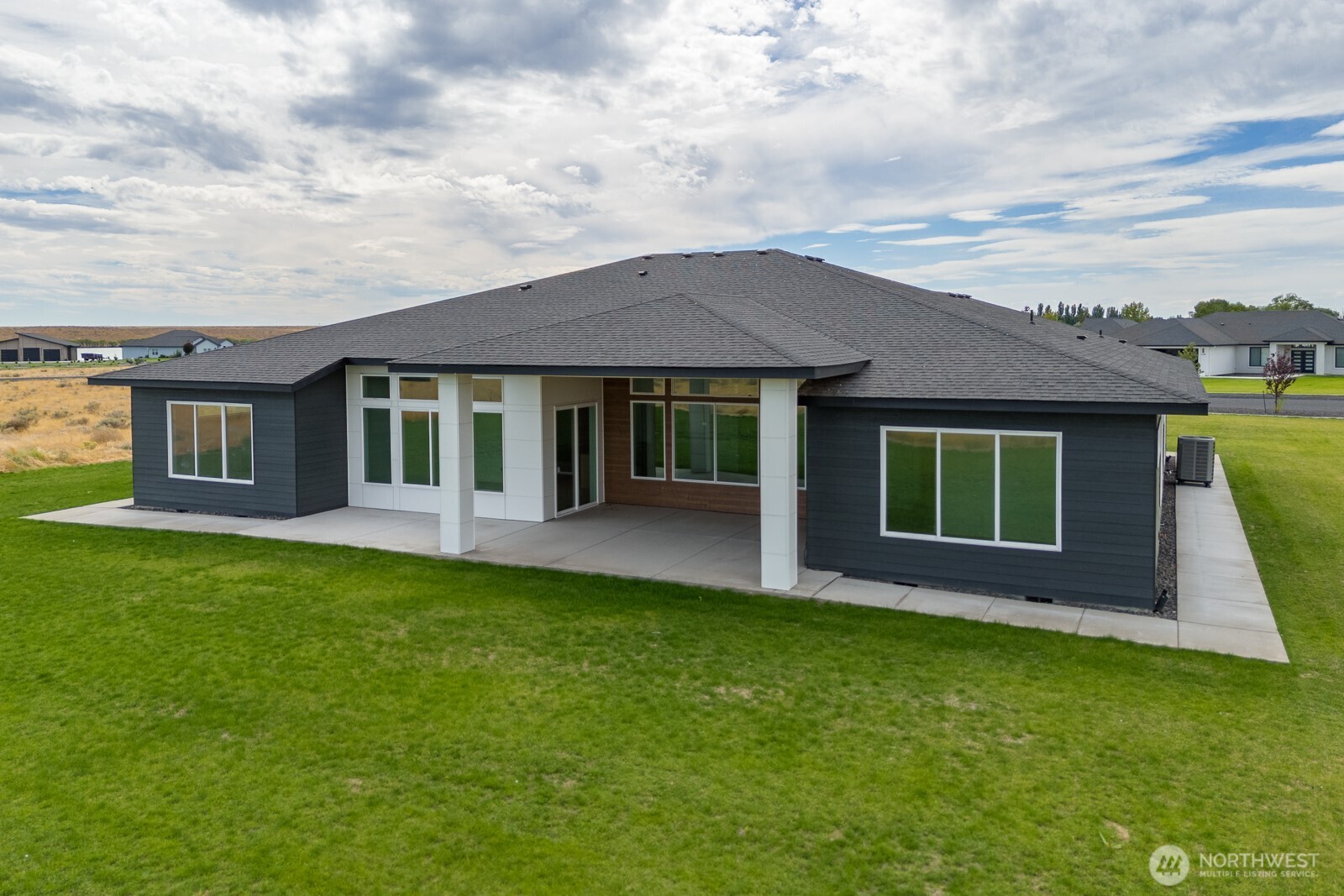 6773 Road E.2 NE
