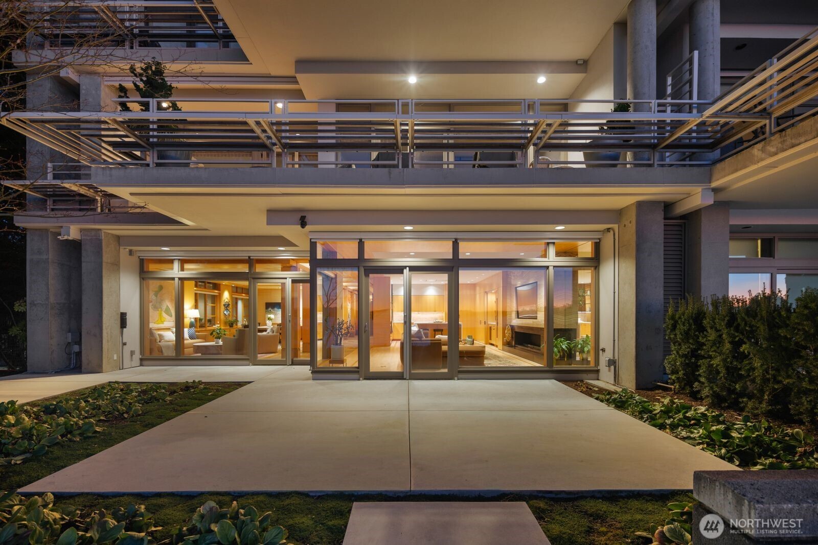 5505 Lake Washington Boulevard NE Unit: 1-E