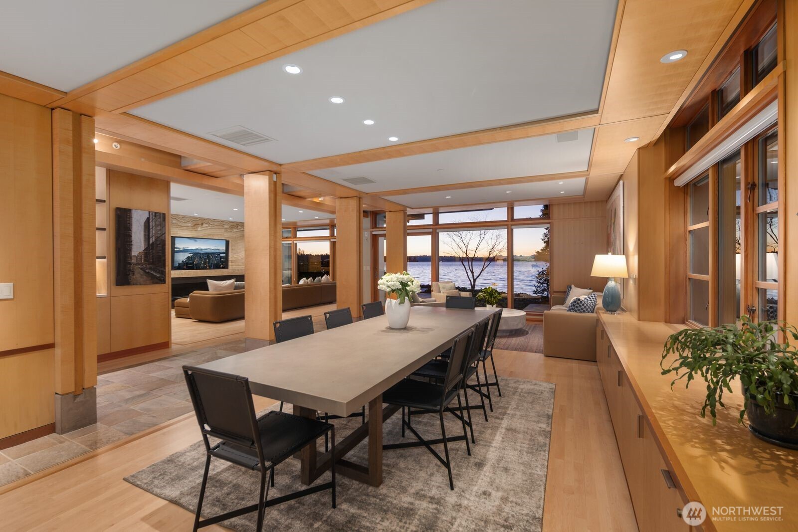 5505 Lake Washington Boulevard NE Unit: 1-E