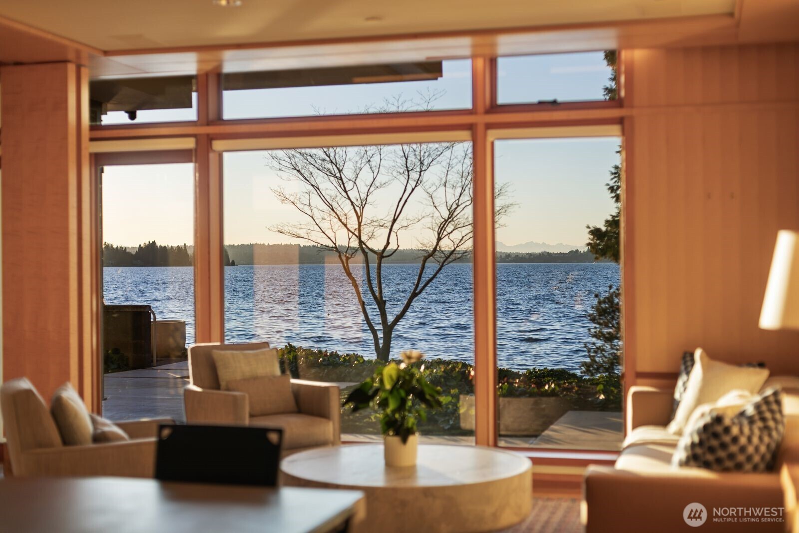 5505 Lake Washington Boulevard NE Unit: 1-E