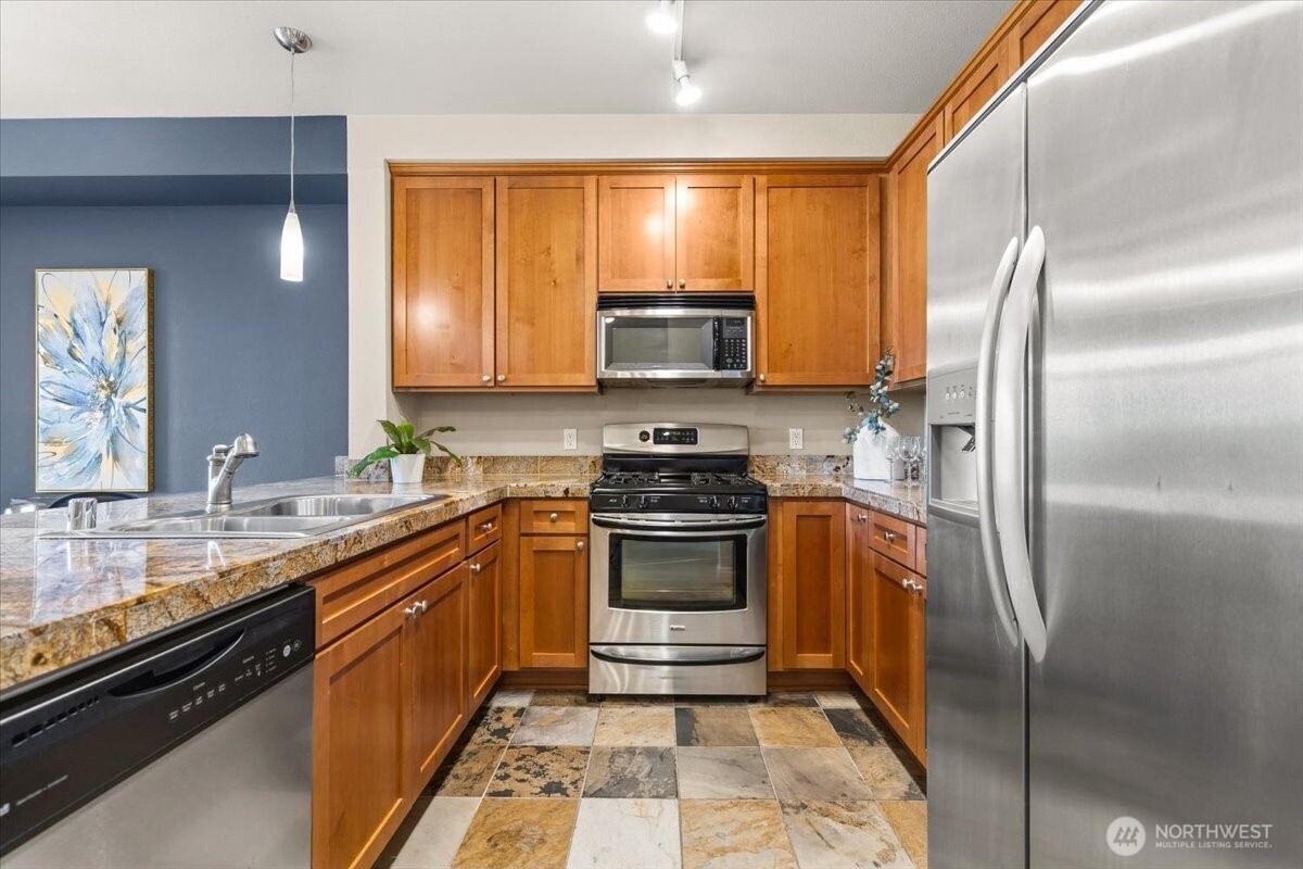 6800 132nd Place SE Unit: E203