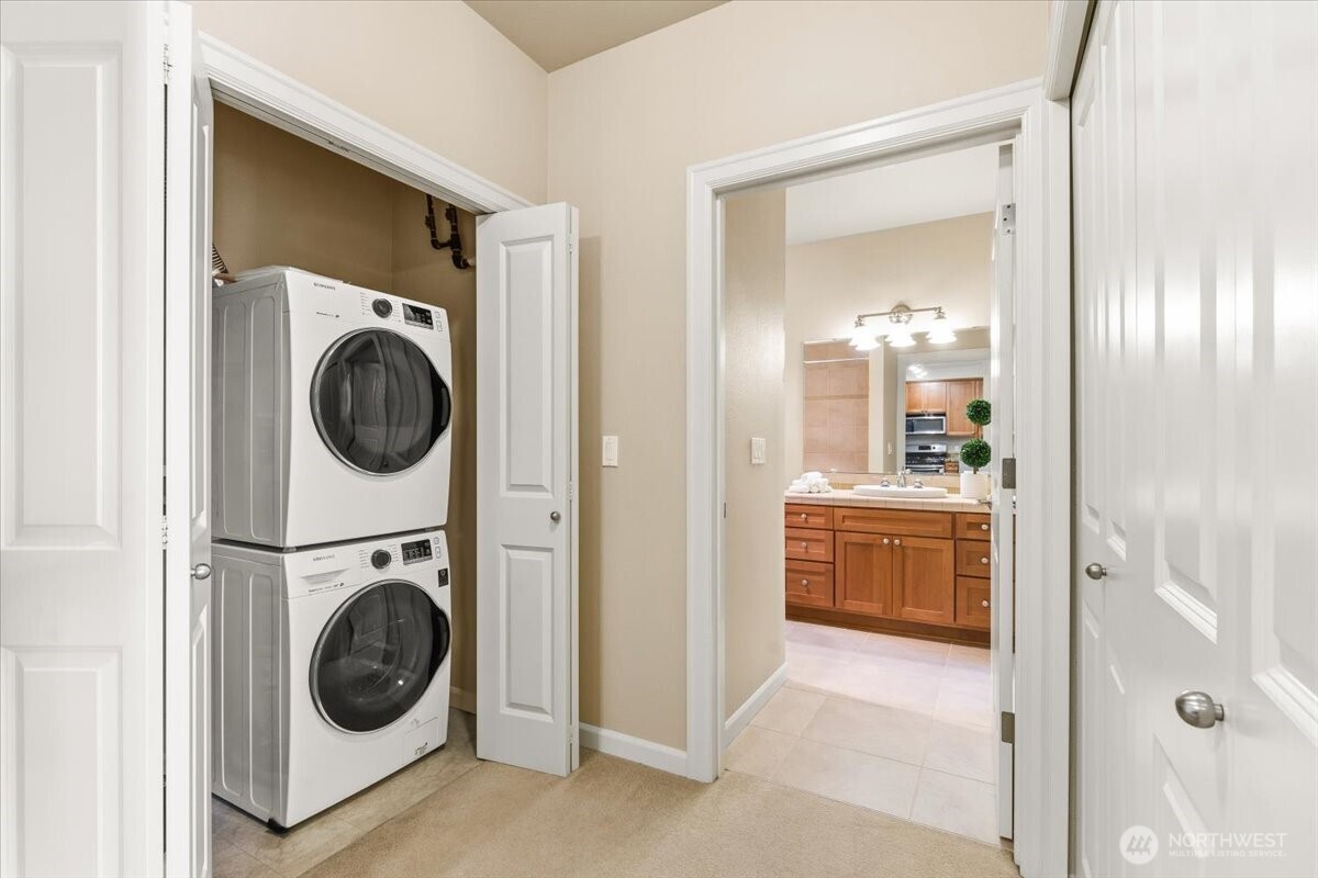 6800 132nd Place SE Unit: E203