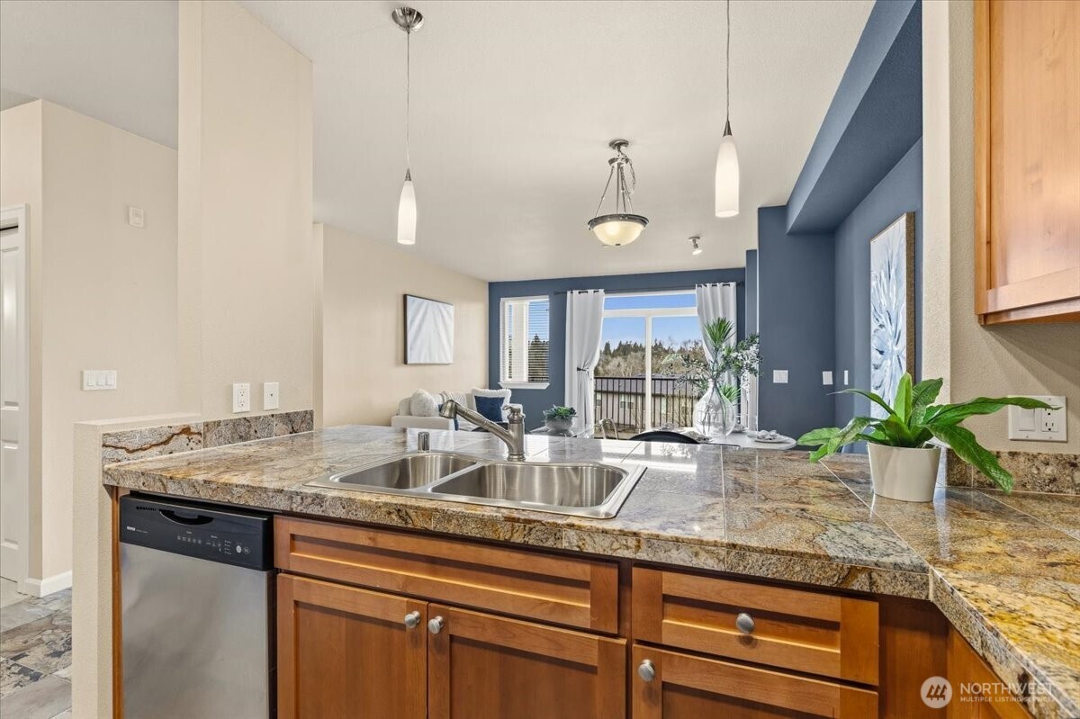 6800 132nd Place SE Unit: E203