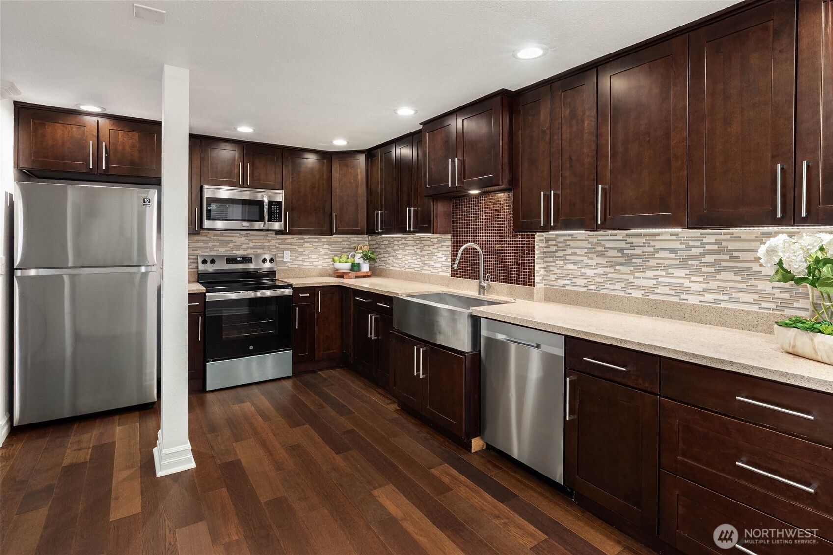 4316 W Lake Sammamish Parkway SE Unit: H103