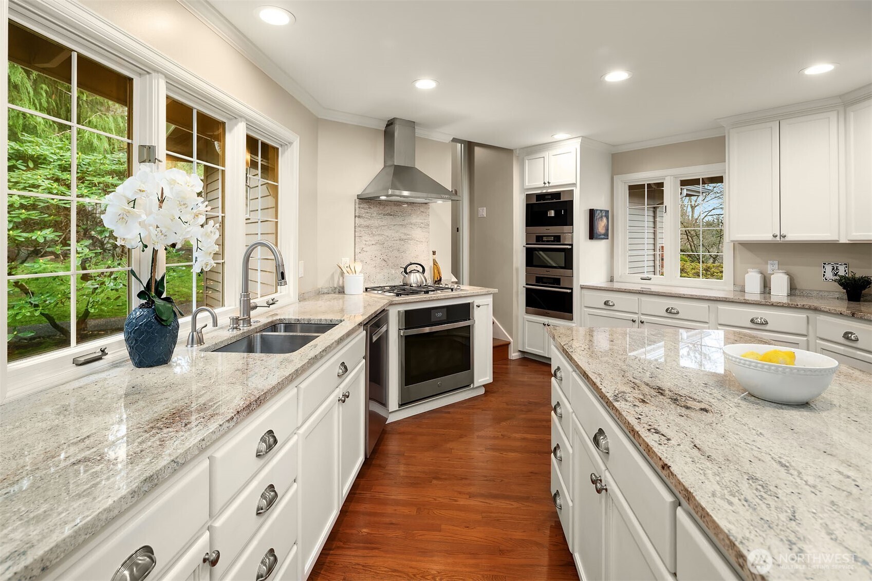 11818 NE 48th Place