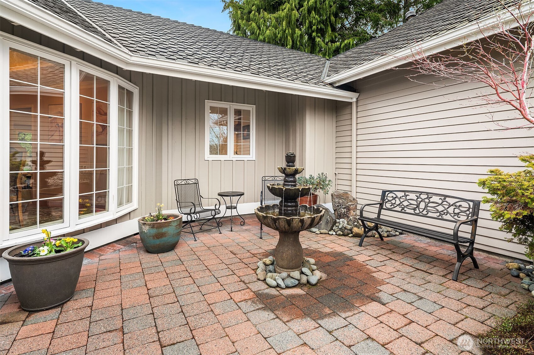 11818 NE 48th Place