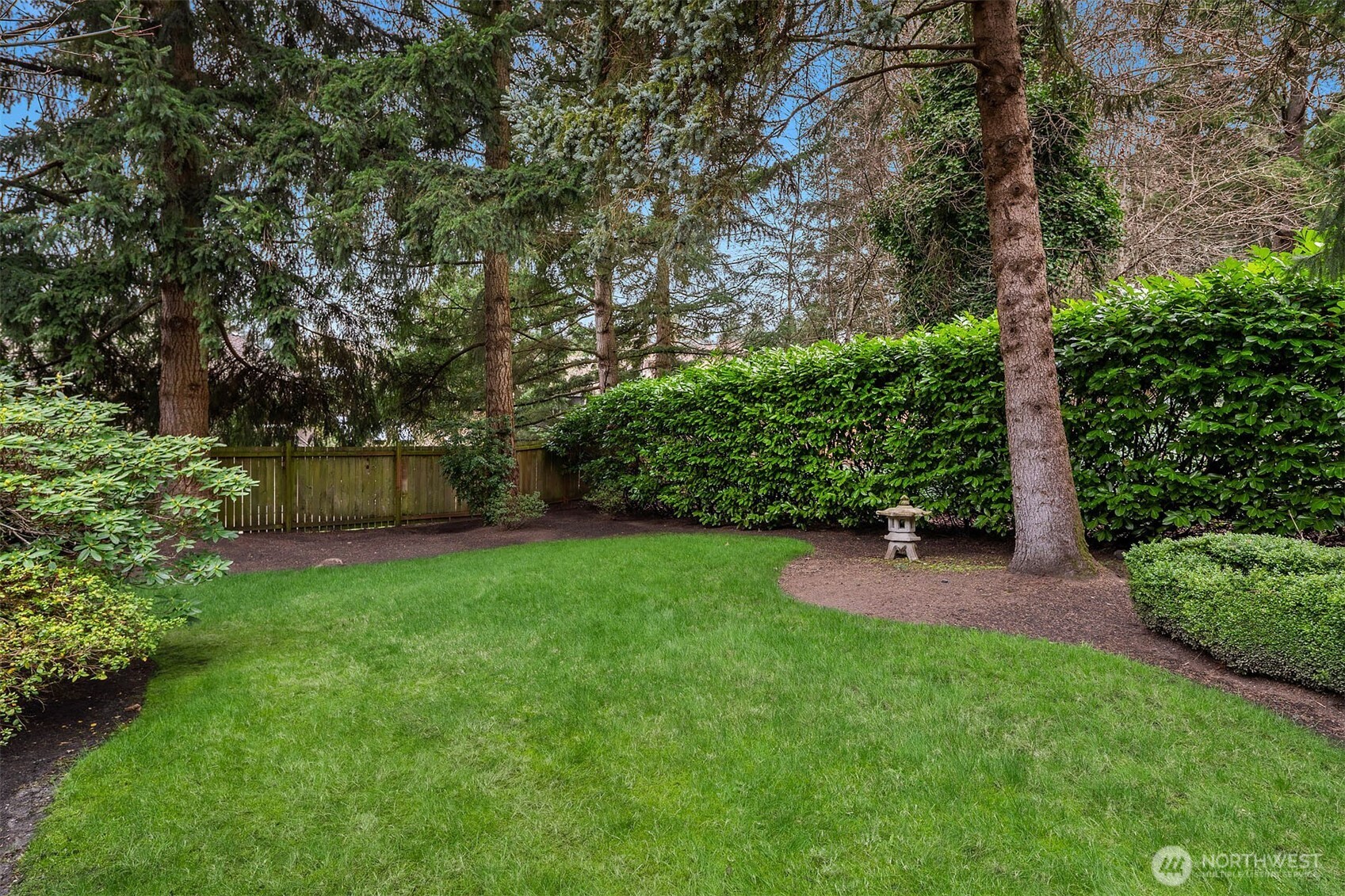 11818 NE 48th Place
