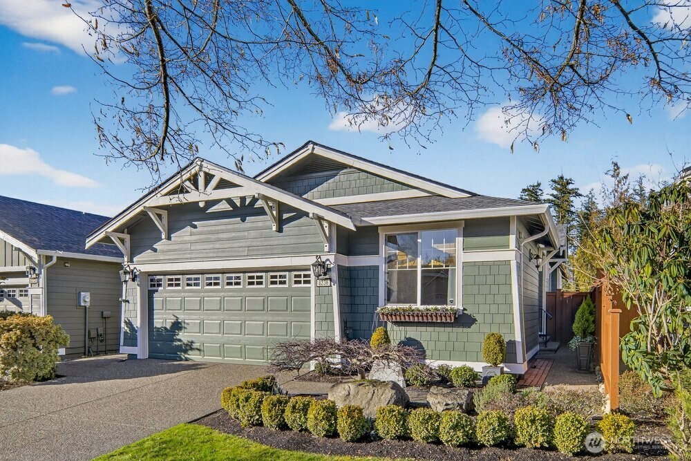 8236 NE Vashon Drive