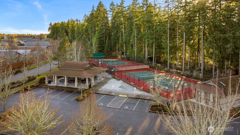 8236 NE Vashon Drive