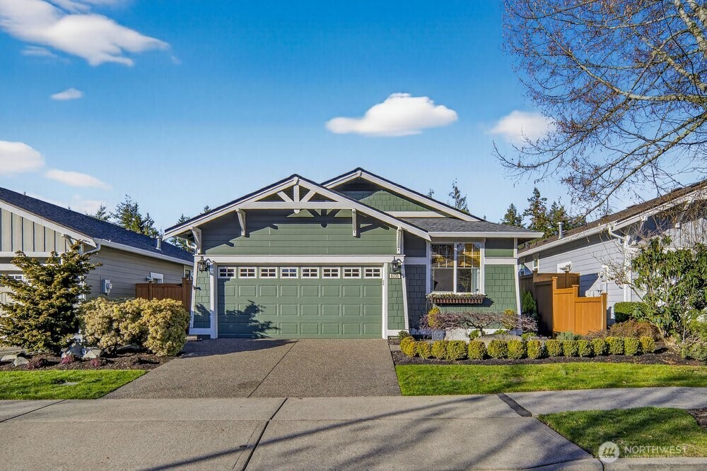 8236 NE Vashon Drive
