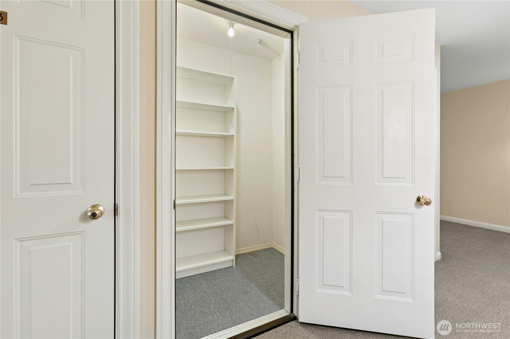 4081 224th Lane SE Unit: 202
