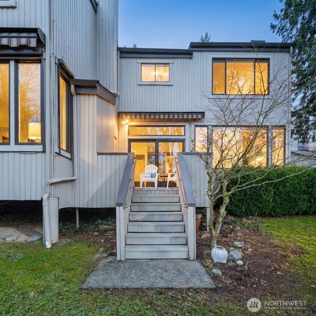 4513 102nd Lane NE