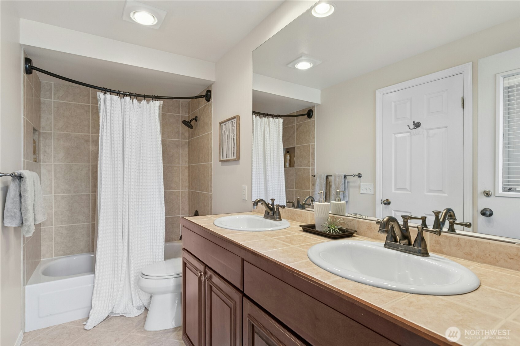 16202 SE 33rd Circle Unit: 2902