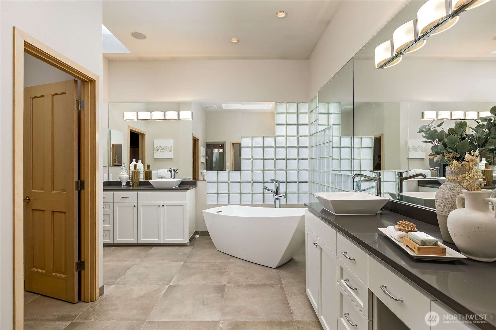 23317 SE 37th Street