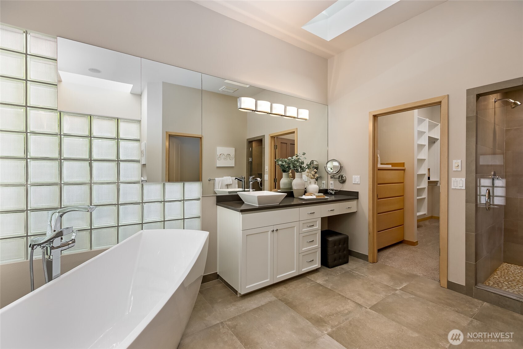 23317 SE 37th Street