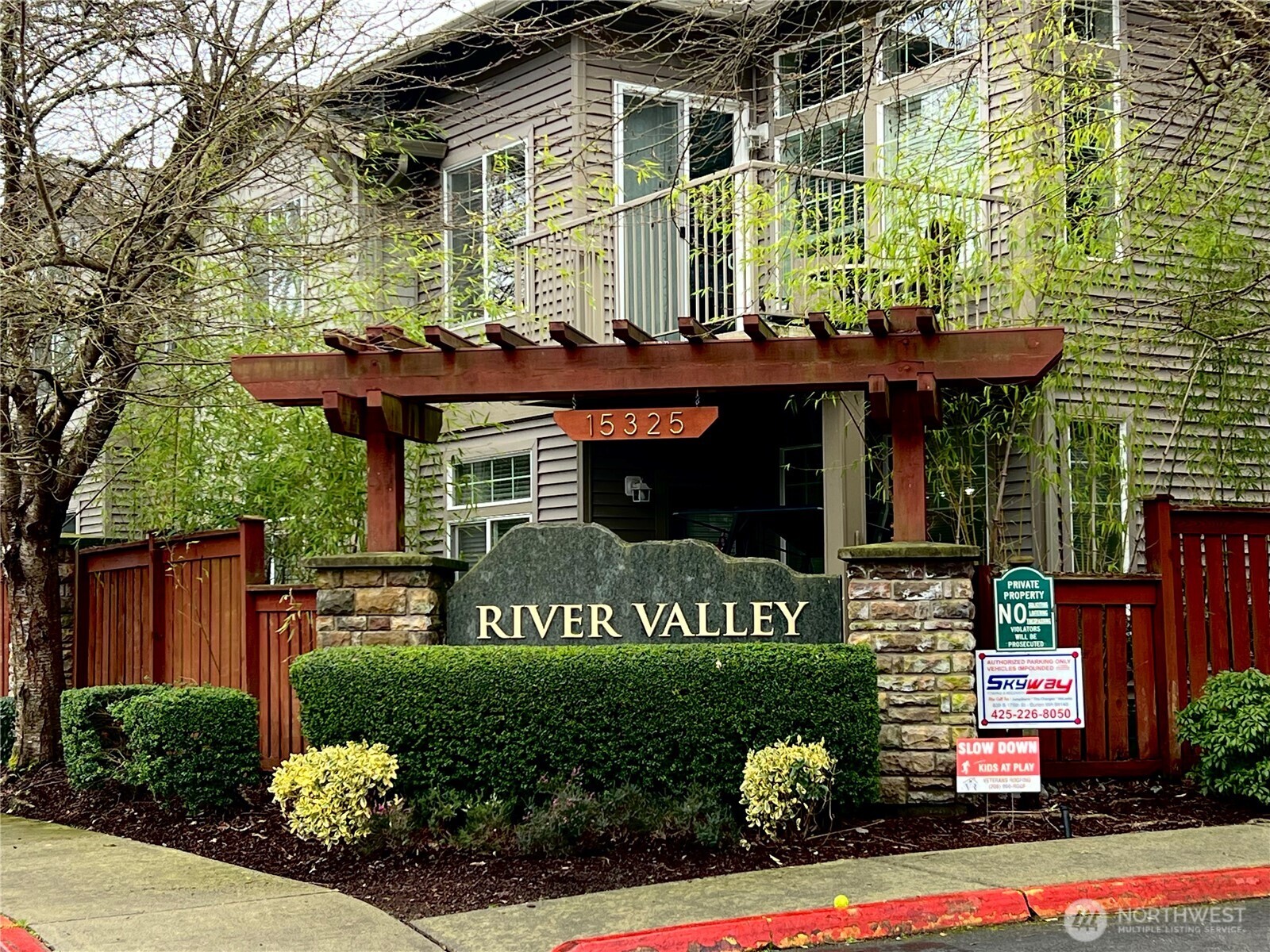 15325 SE 155th Place Unit: F-3