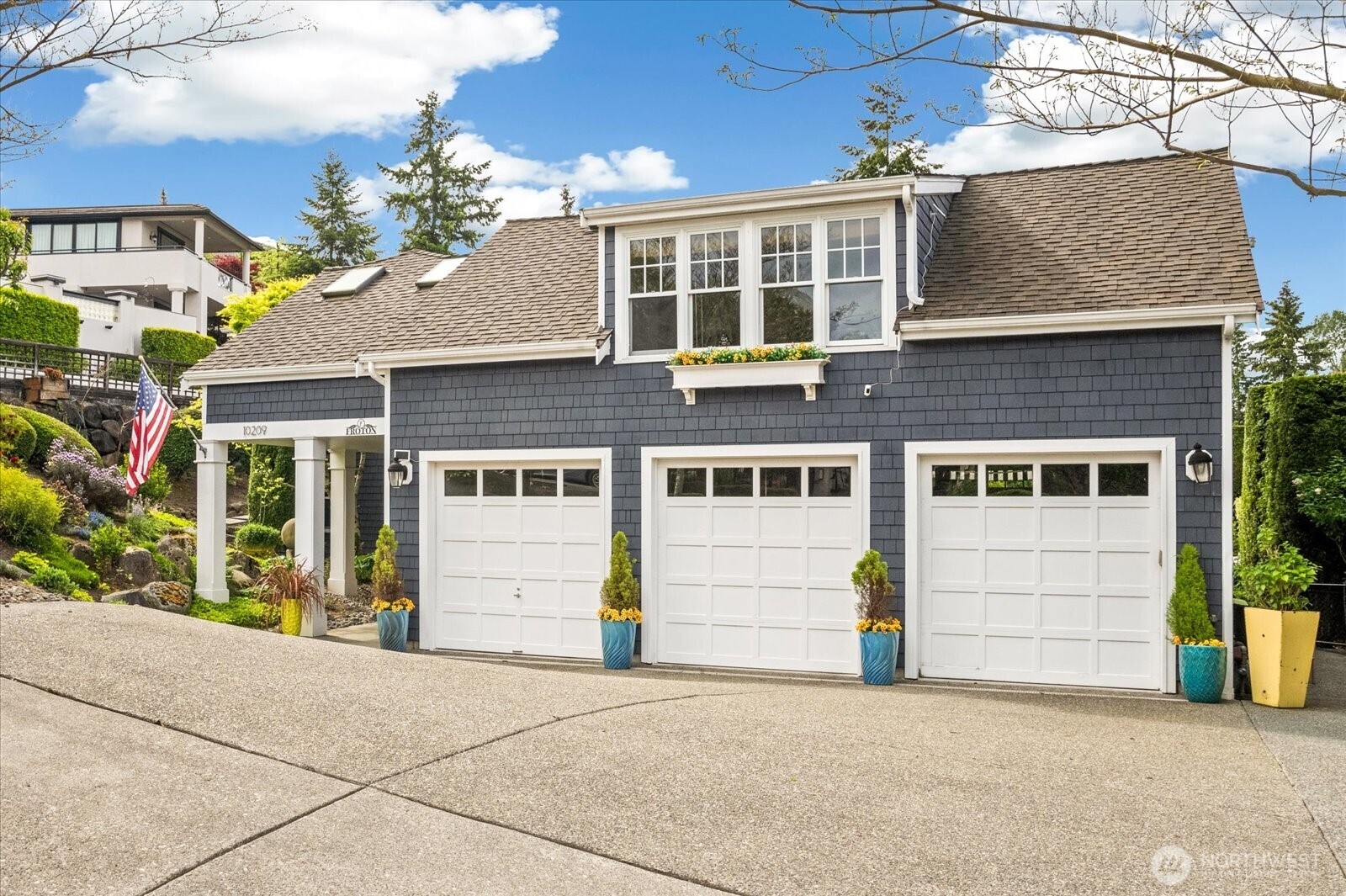 10207 NE 60th Street