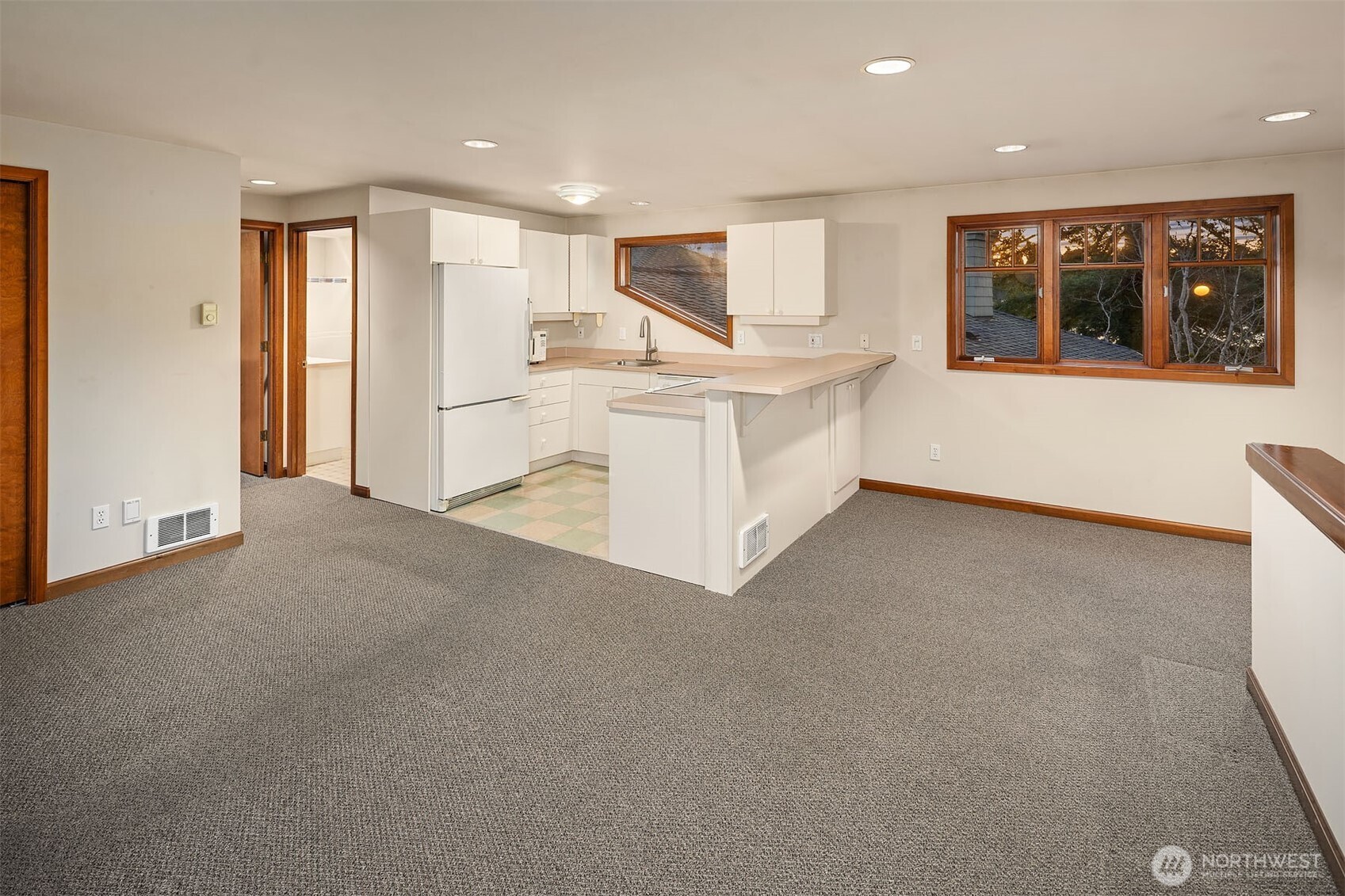 8901 NE 36th Street