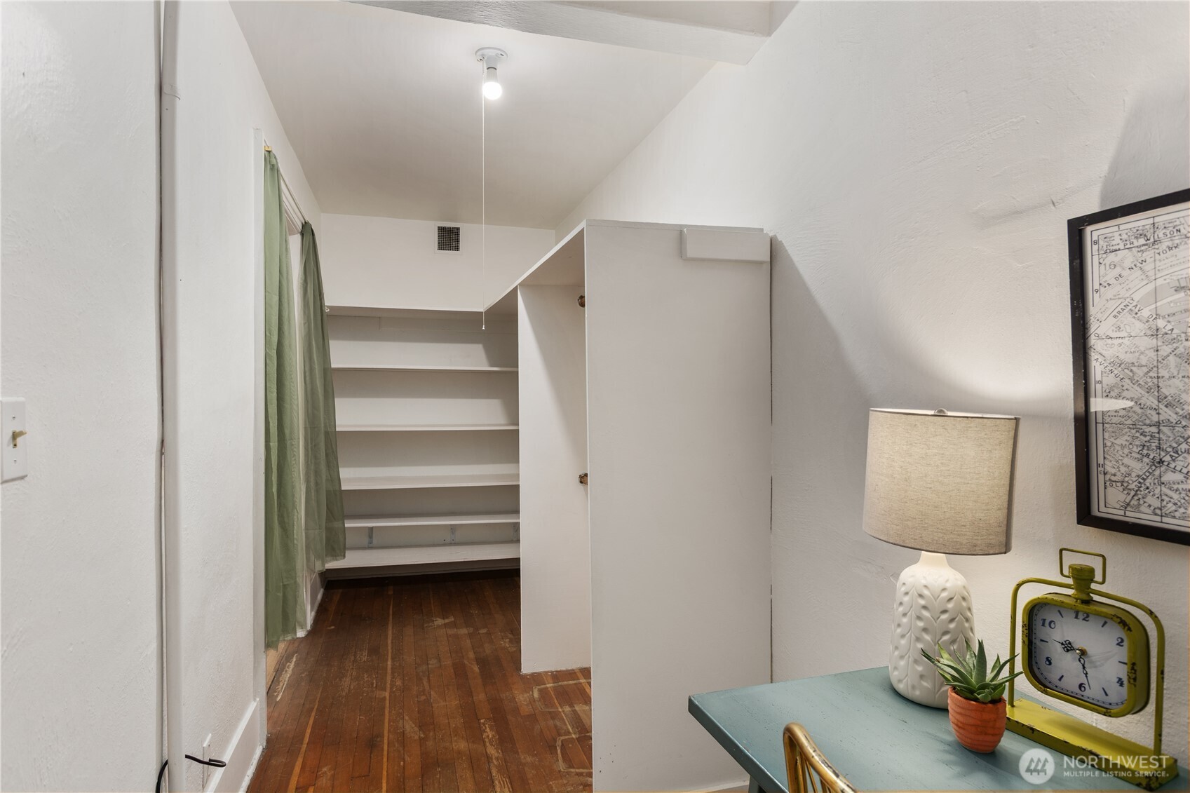 4725 15th Avenue NE Unit: 22