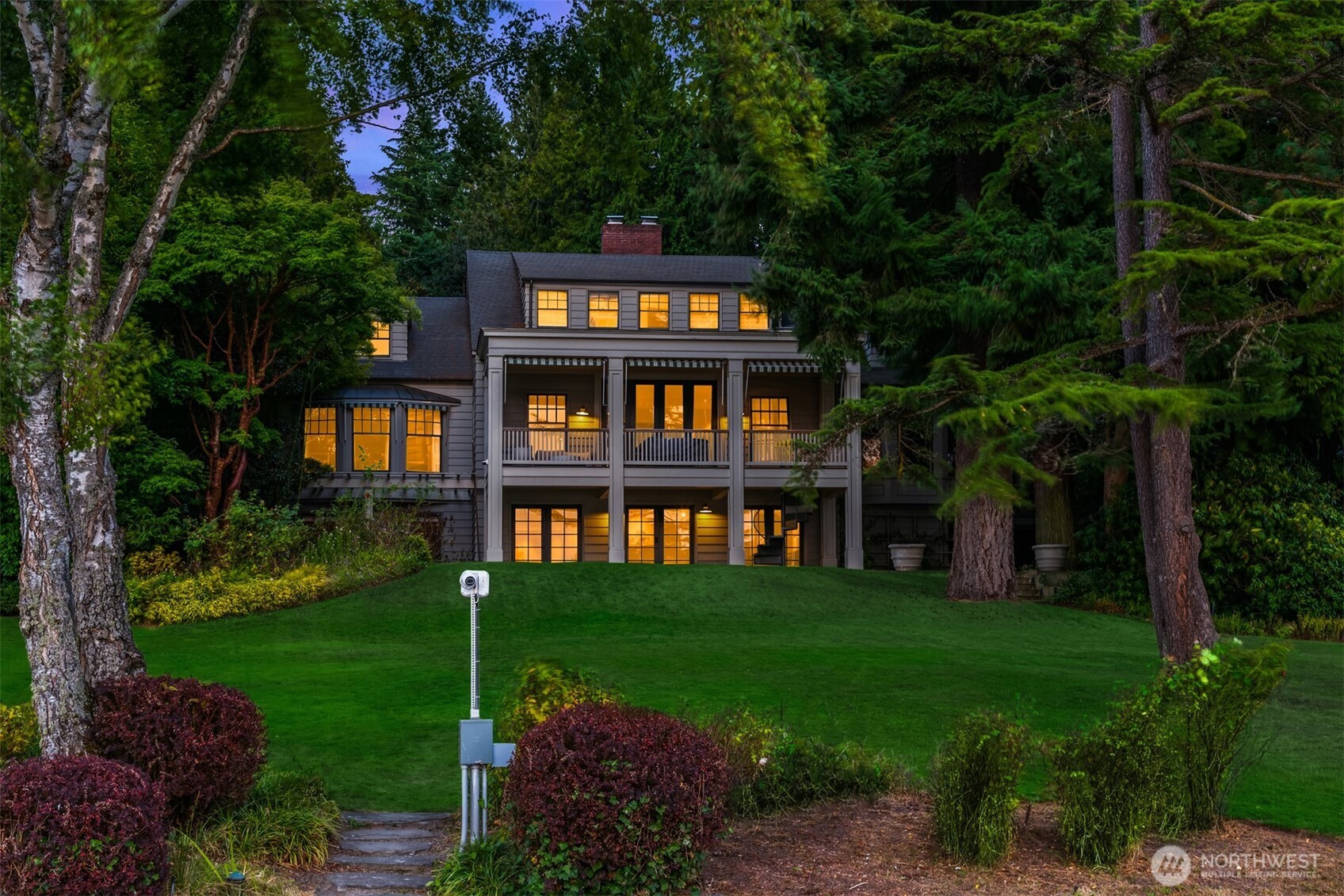 3639 Hunts Point Road