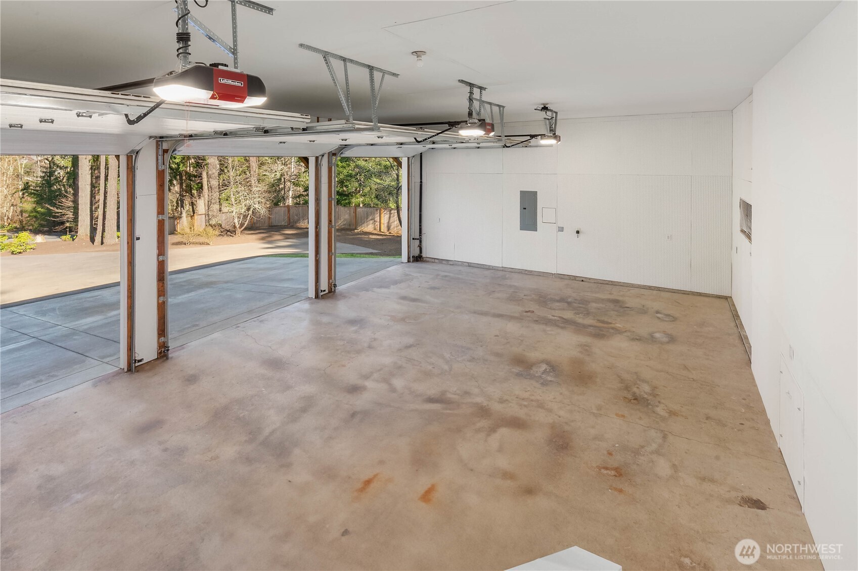23039 SE 37th Street