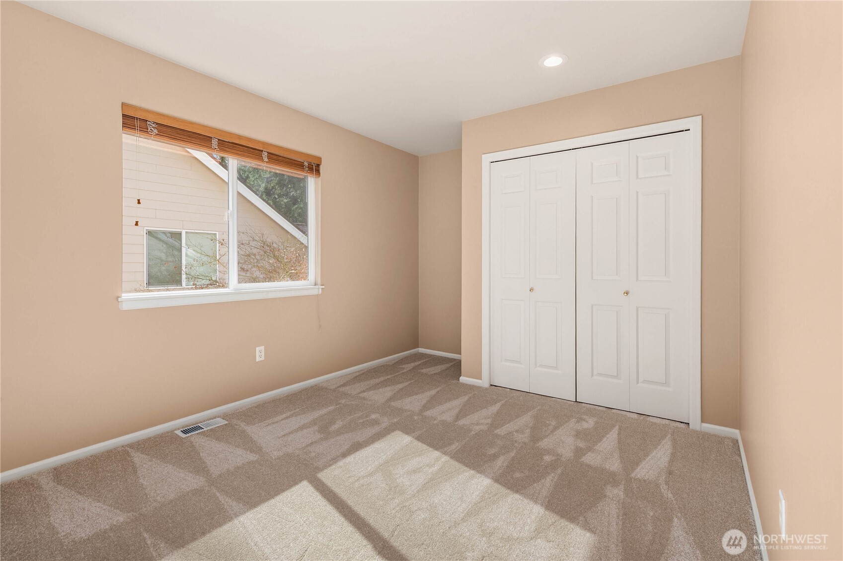 16651 Northup (private lane) Way