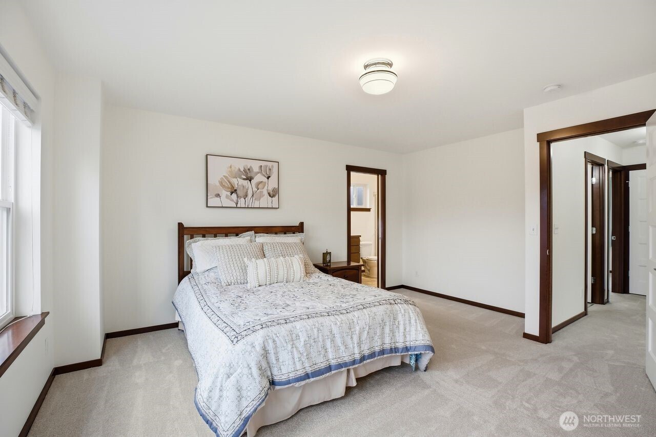 18018 W Columbia Street