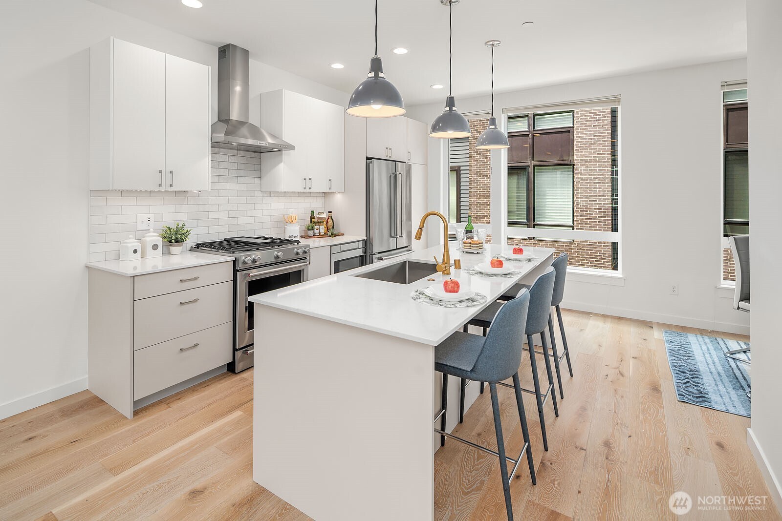 18513 104th Avenue NE Unit: D(4)