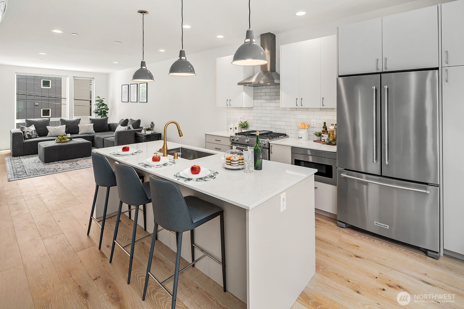 18513 104th Avenue NE Unit: D(4)