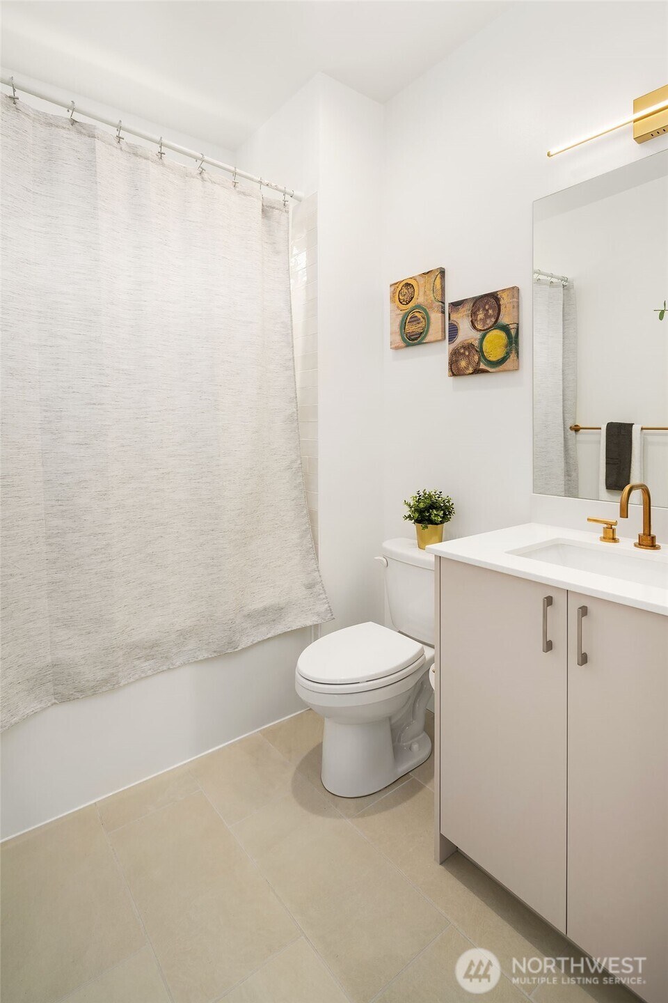 18513 104th Avenue NE Unit: D(4)