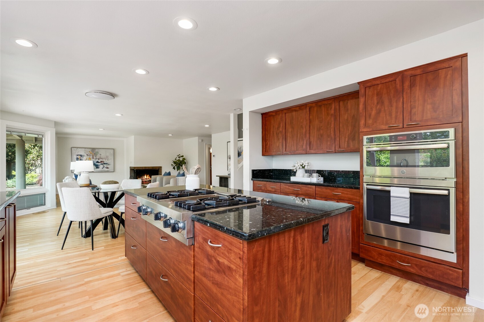 8808 NE 14th Street