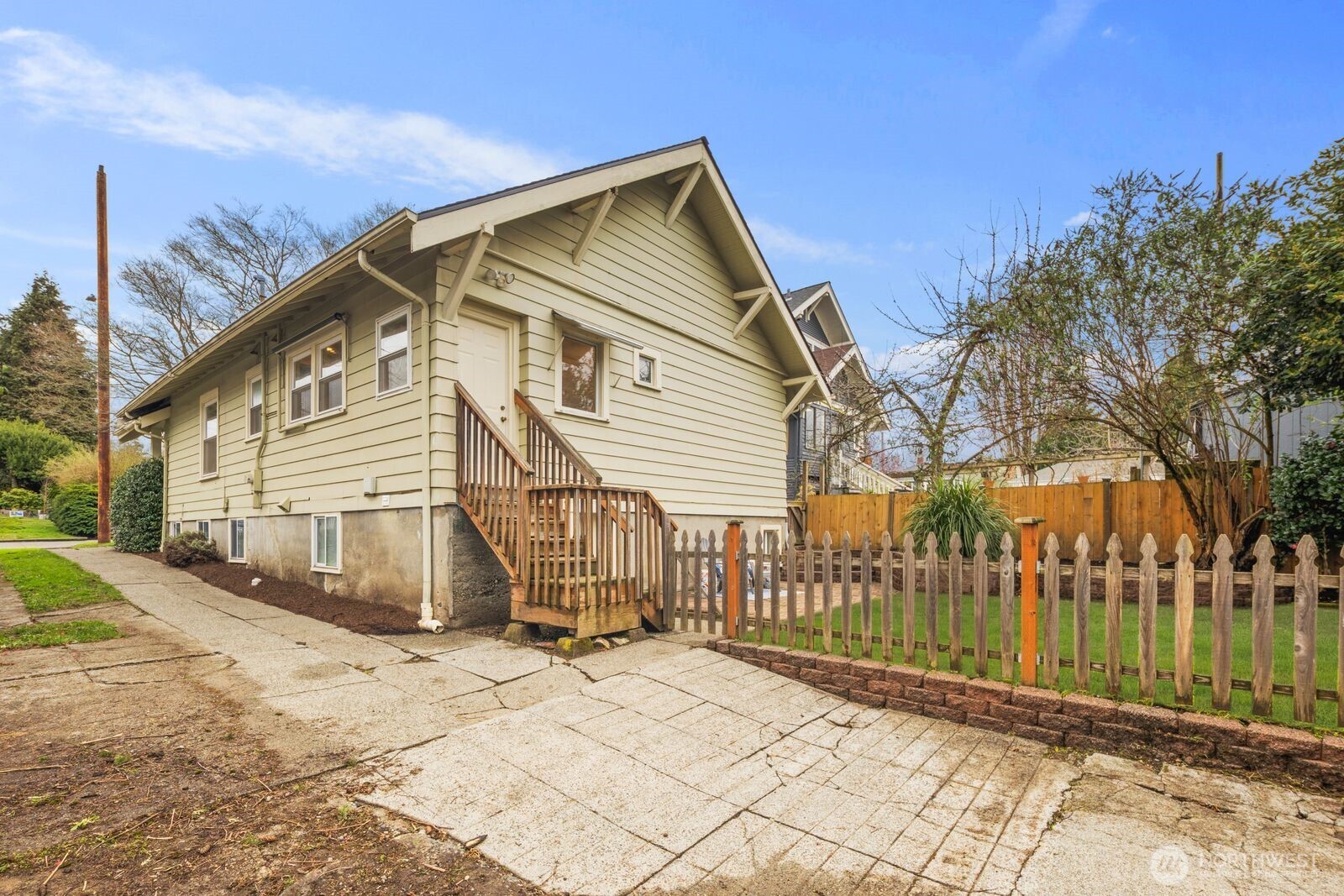 907 NW 61st Street