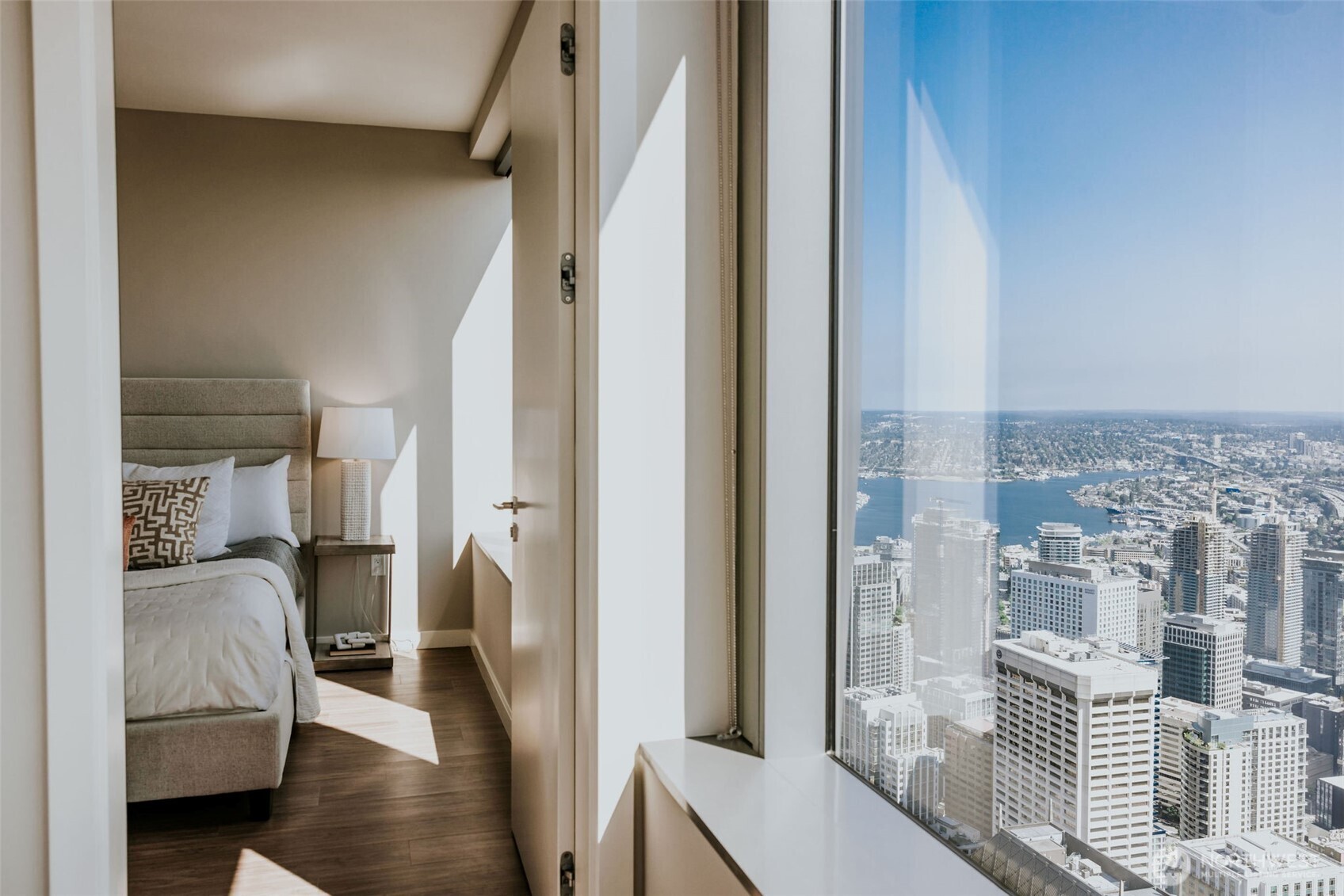 1340 4th Avenue Unit: 5706