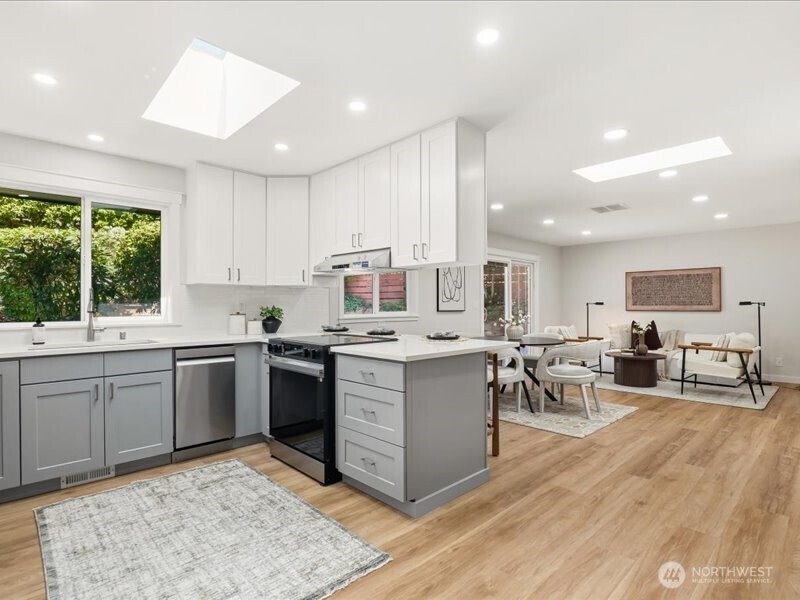 12404 SE 26th Place