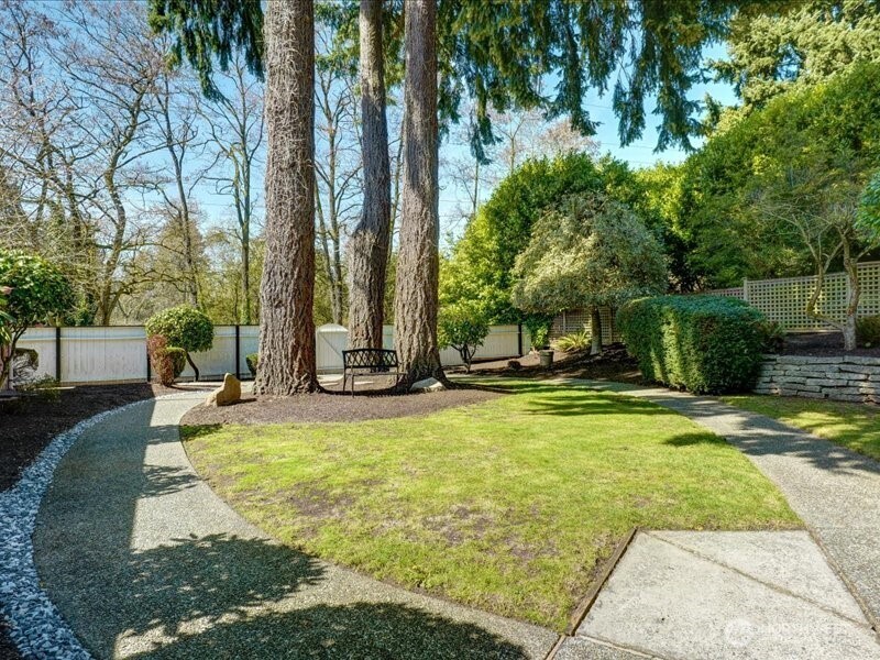 12404 SE 26th Place