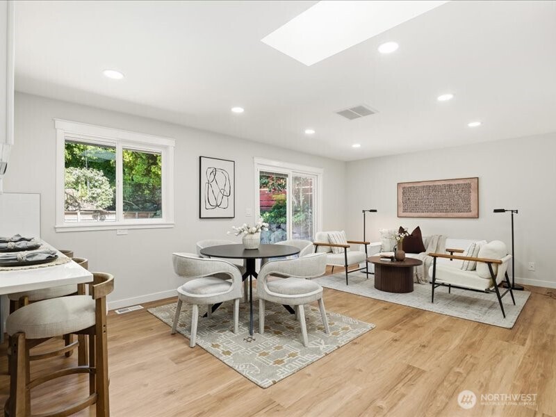 12404 SE 26th Place