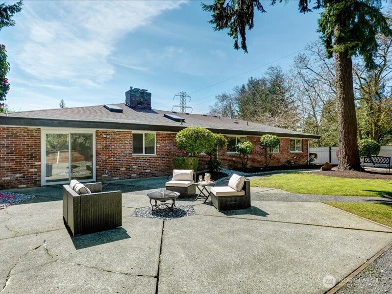 12404 SE 26th Place