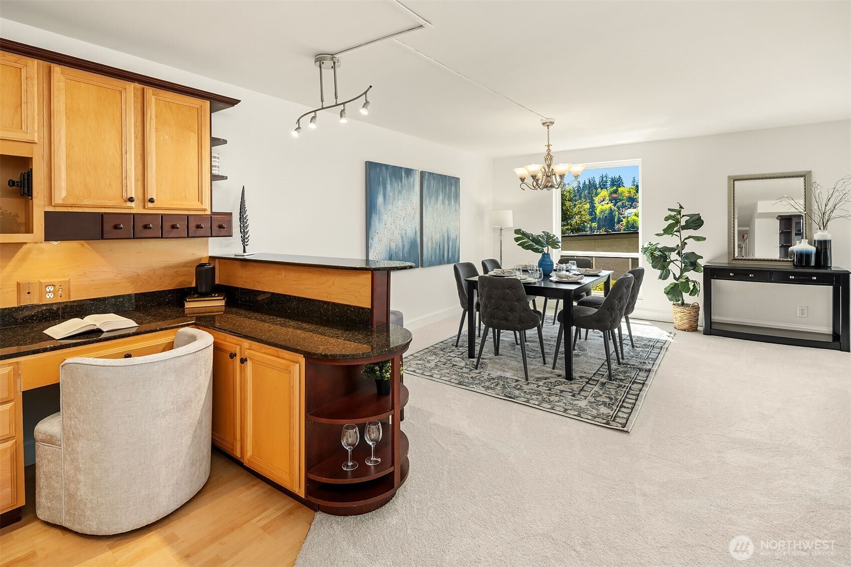 9909 NE 1st Street Unit: 104