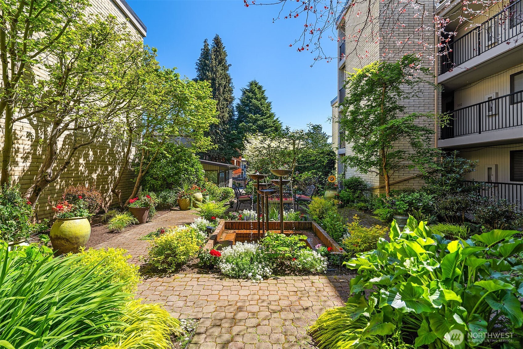 9909 NE 1st Street Unit: 104