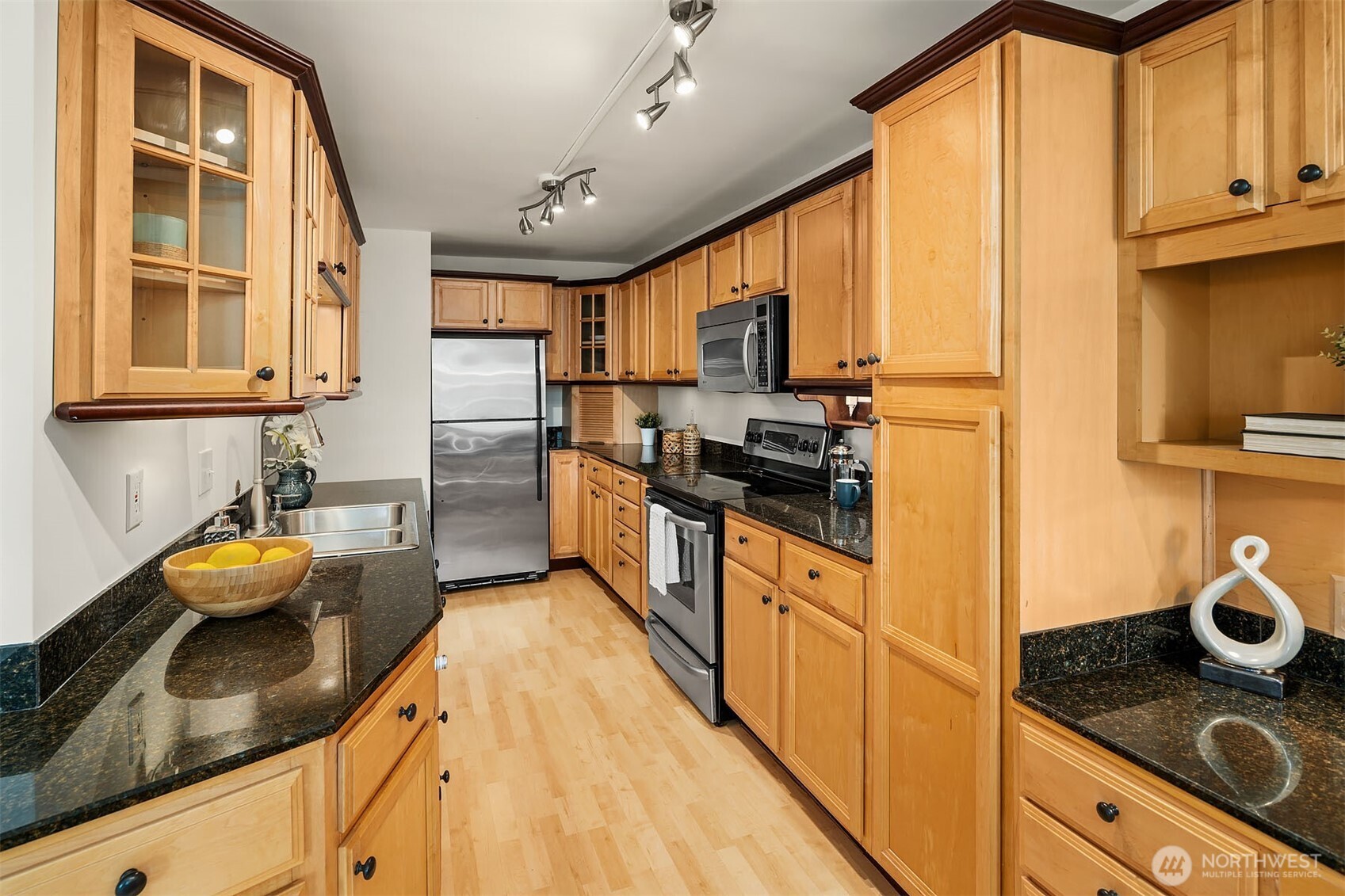9909 NE 1st Street Unit: 104