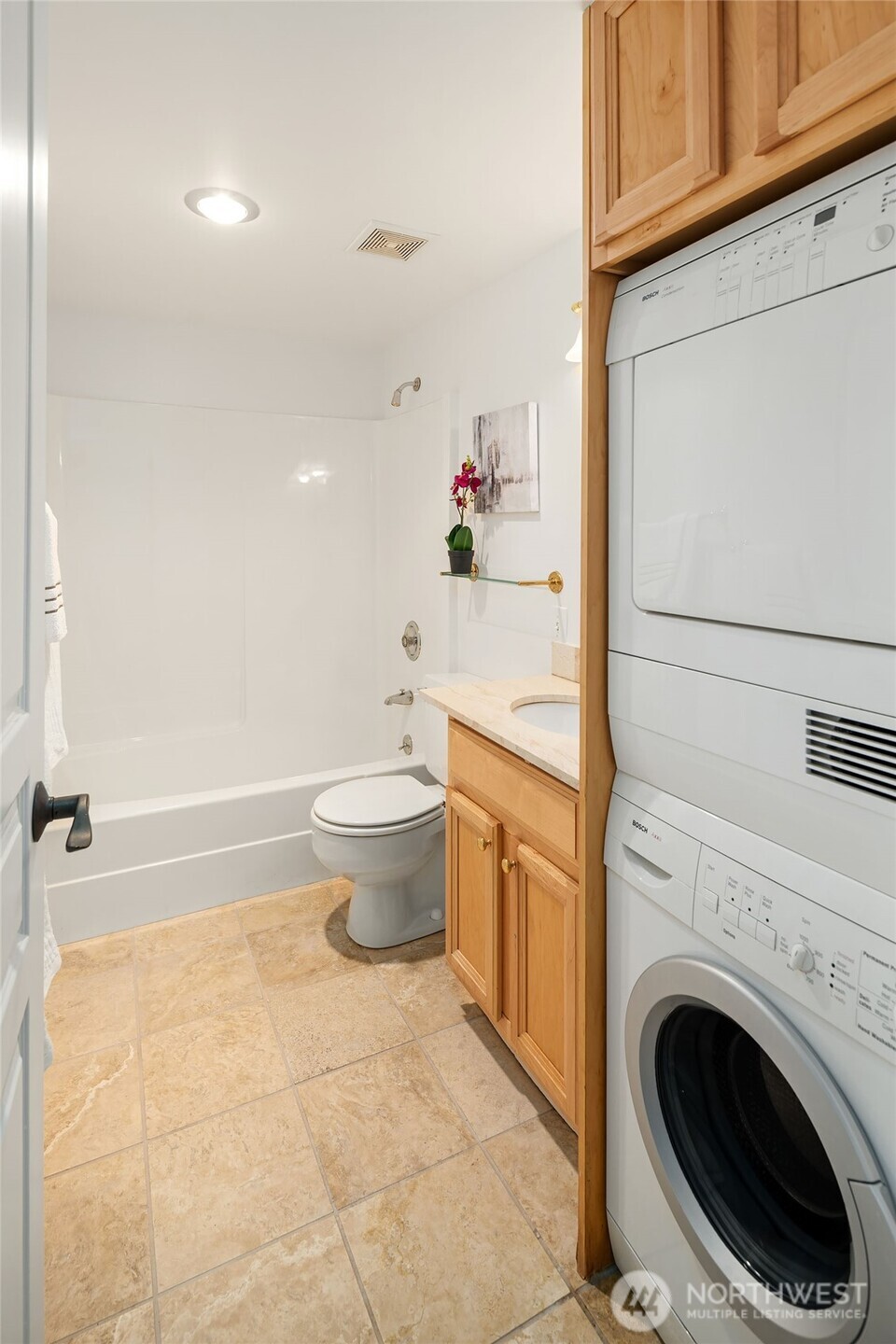 9909 NE 1st Street Unit: 104