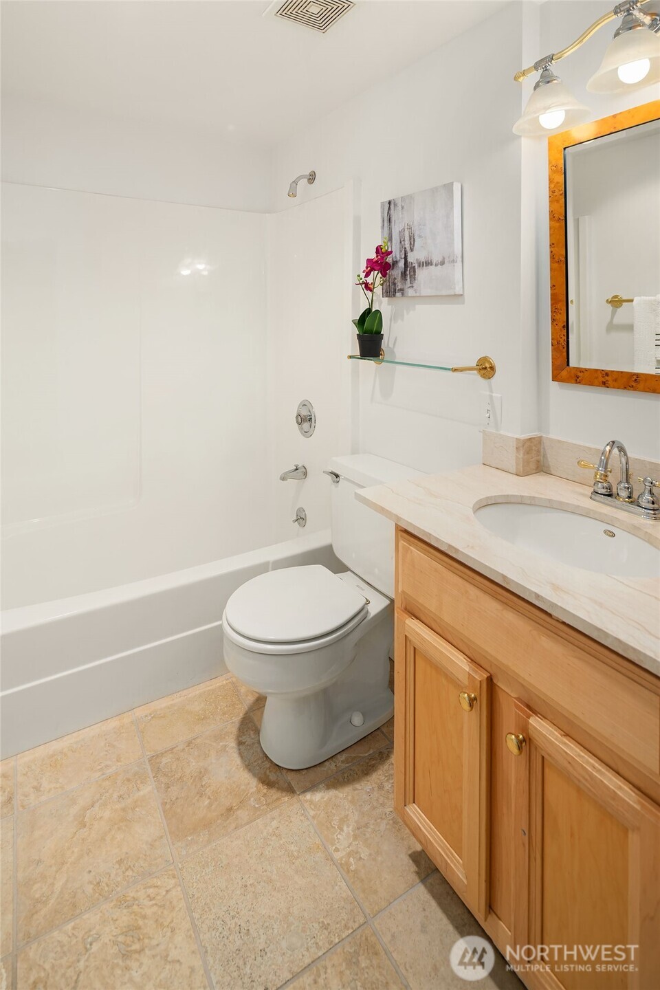 9909 NE 1st Street Unit: 104