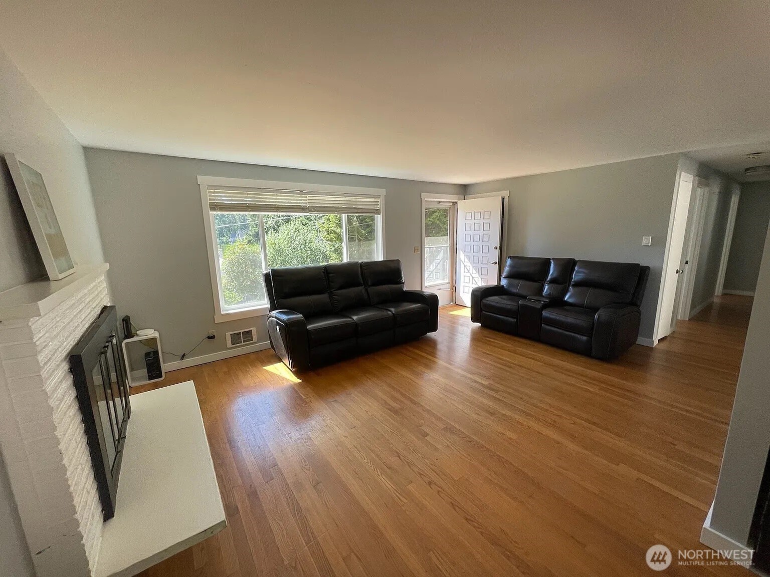 8036 & 8038 116th Avenue SE