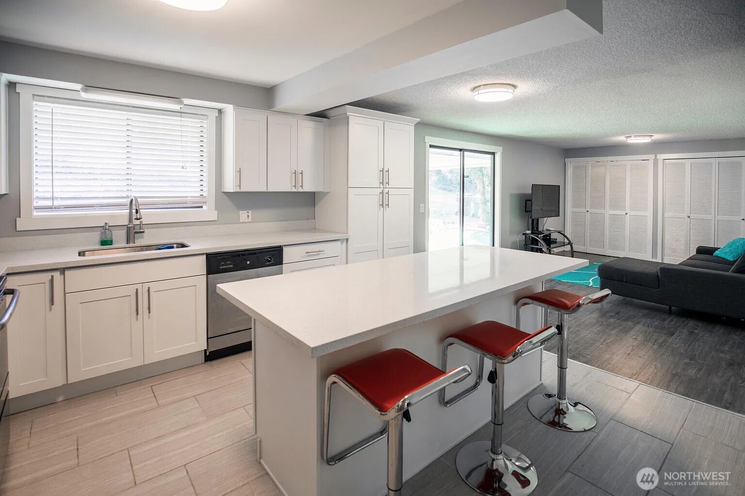 8036 & 8038 116th Avenue SE