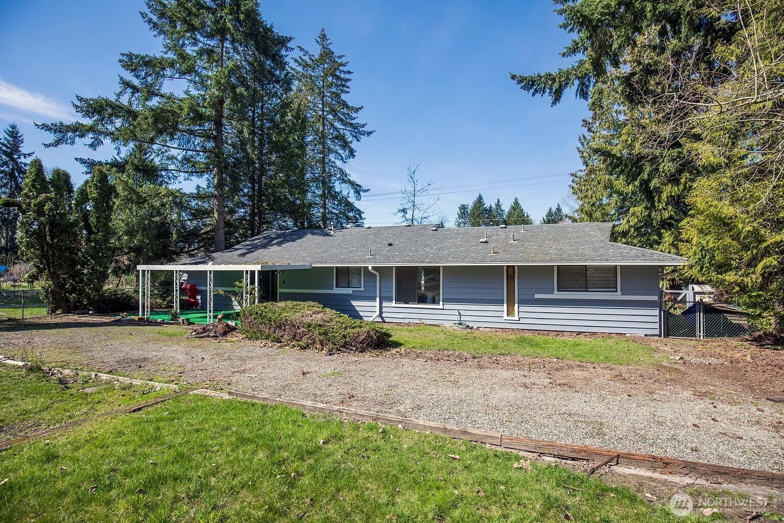 8036 & 8038 116th Avenue SE