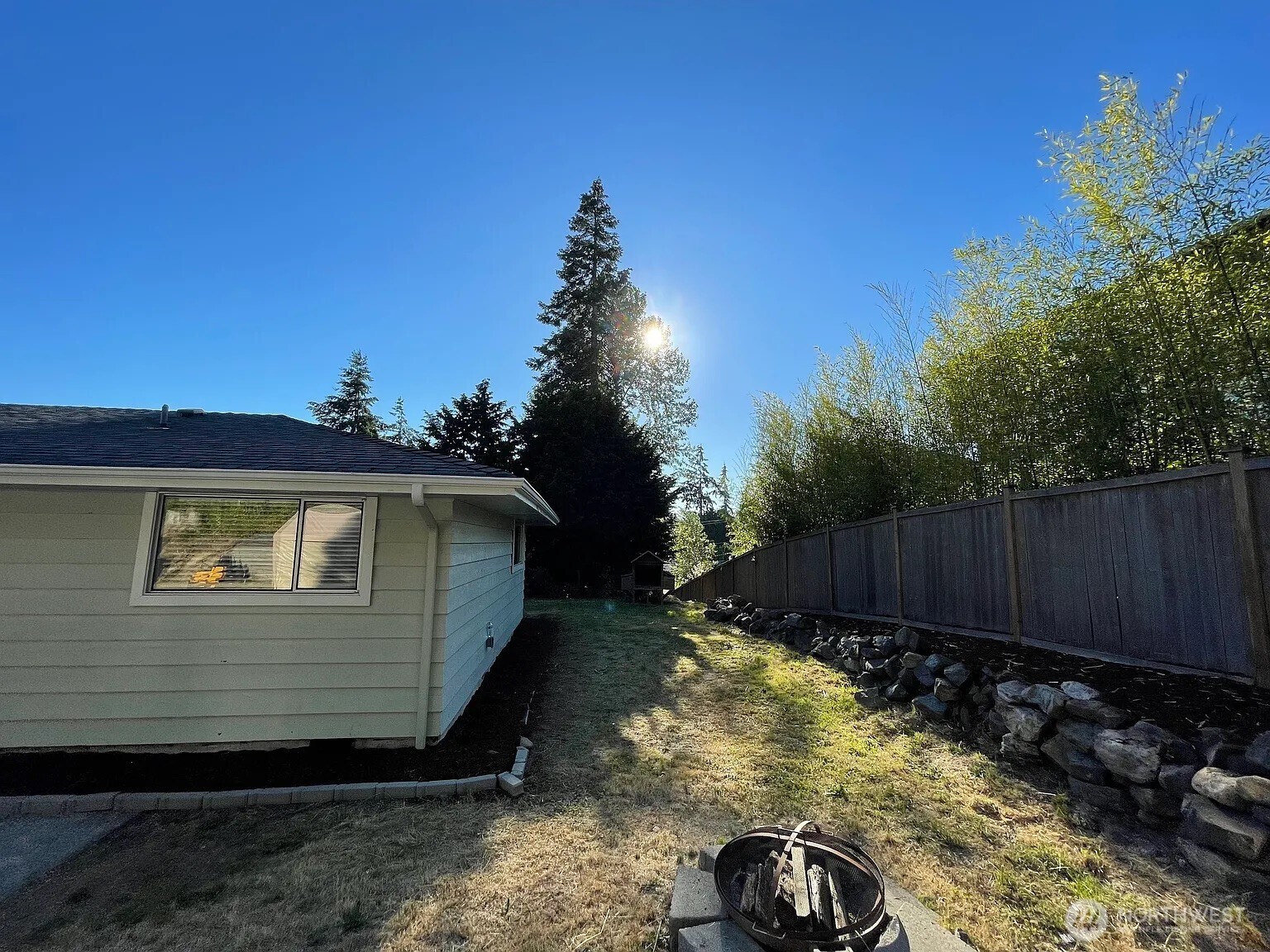 8036 & 8038 116th Avenue SE