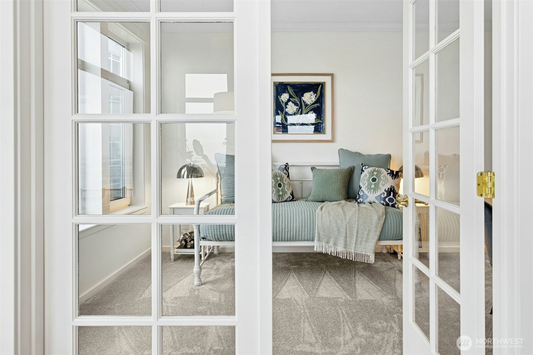 1900 Alaskan Way Unit: 216