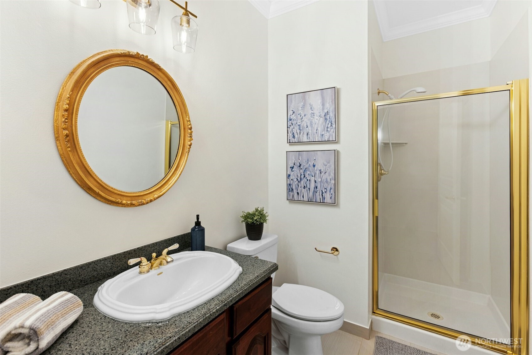1900 Alaskan Way Unit: 216
