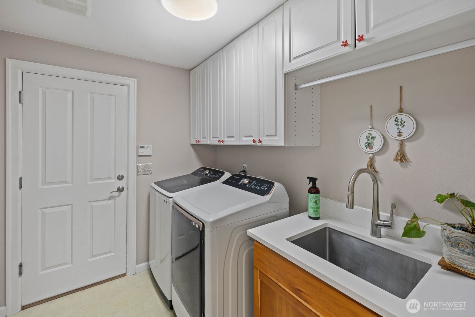 35010 Rhododendron Drive SE