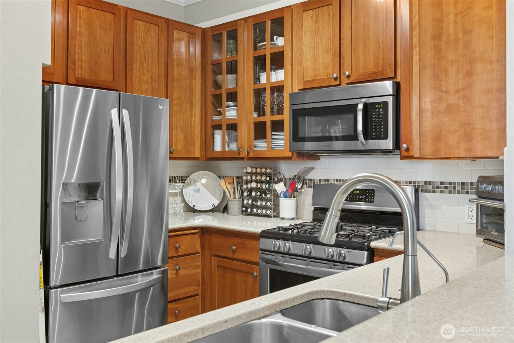 1950 Alaskan Way Unit: 128